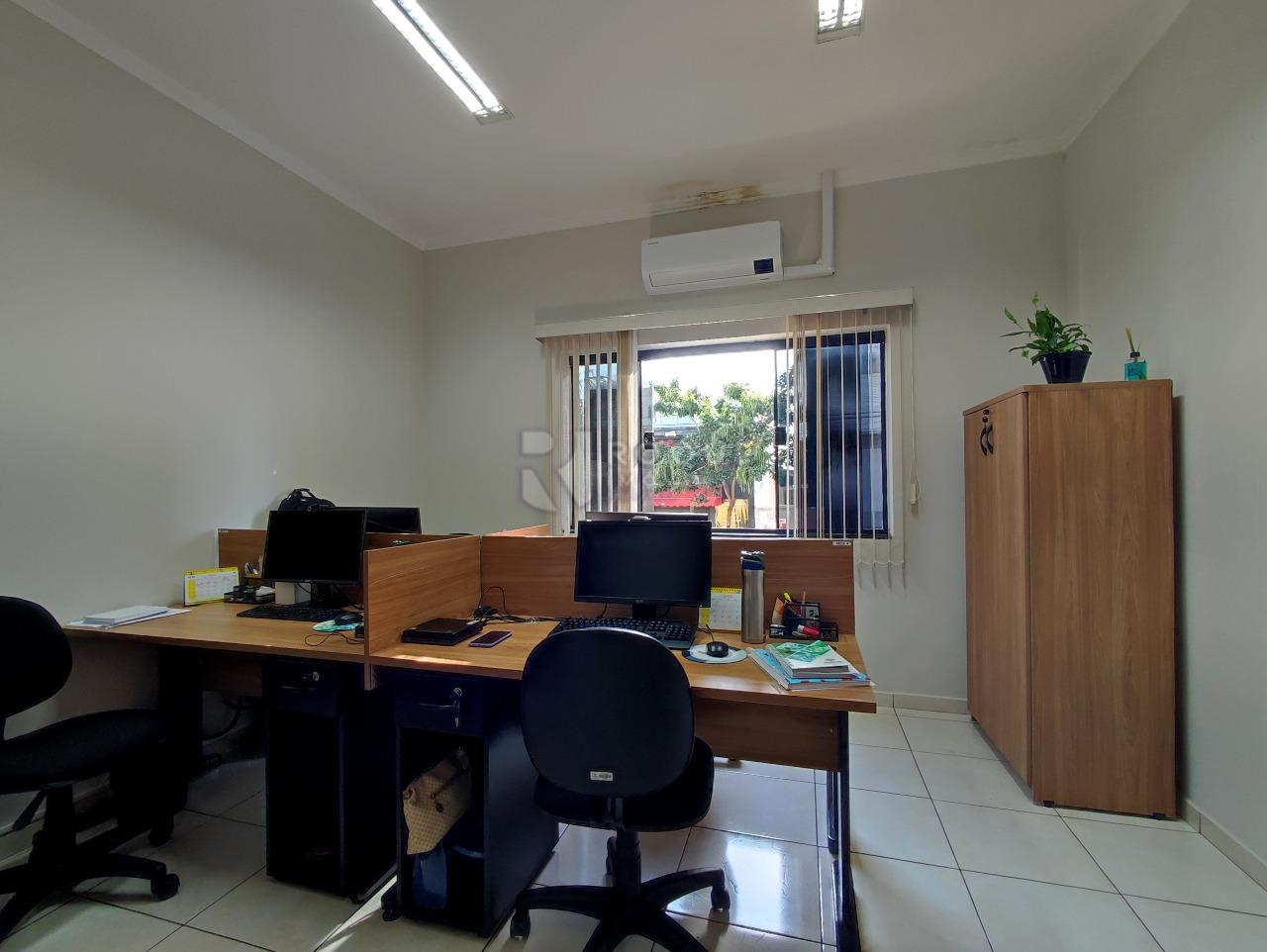 Casa Comercial à venda no bairro Centro: SALA 1