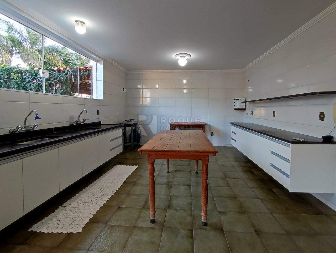 Casa em condomínio à venda no bairro Jardim Itapoã: COZINHA
