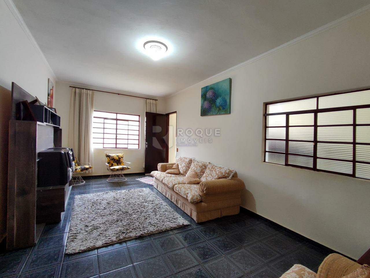 Chácara à venda no bairro Jardim Nova Suiça: SALA DE TV