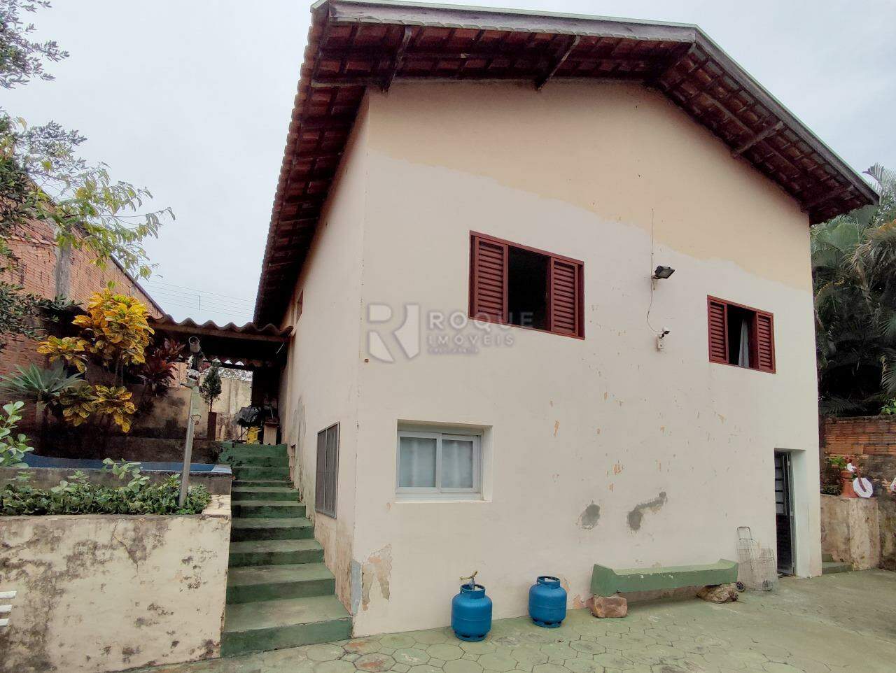 Chácara à venda no bairro Jardim Nova Suiça: FUNDOS