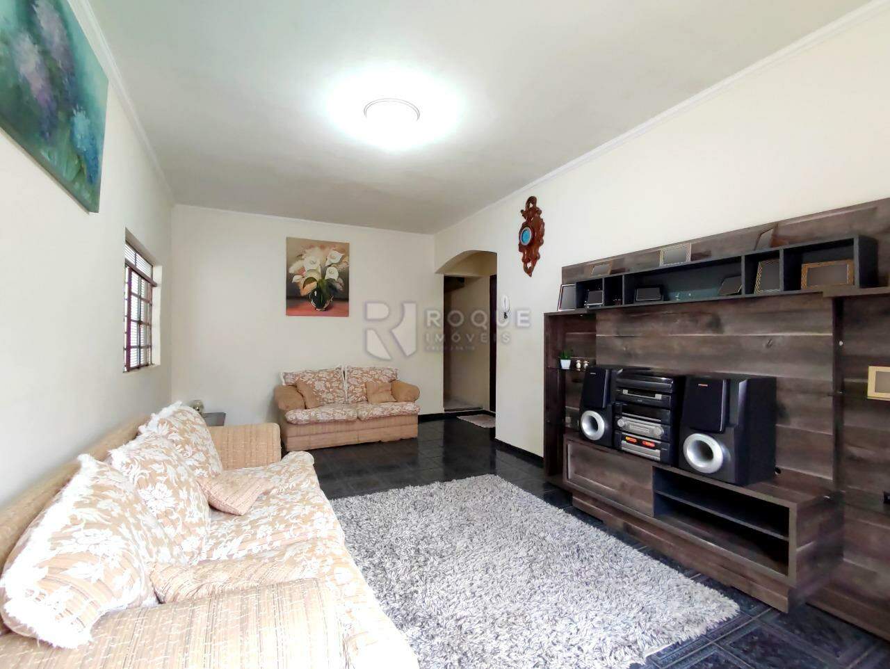 Chácara à venda no bairro Jardim Nova Suiça: SALA DE TV