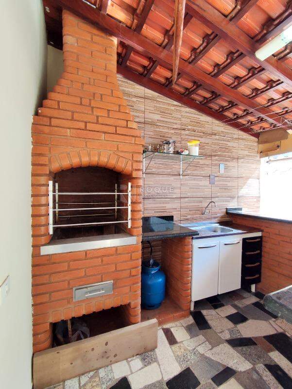 Casa Residencial à venda no bairro Jardim Residencial Graminha III: CHURRASQUEIRA