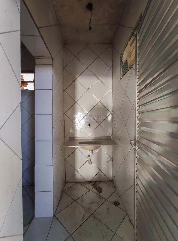 Salão para aluguel no bairro Parque Residencial Belinha Ometto: Lavabo 