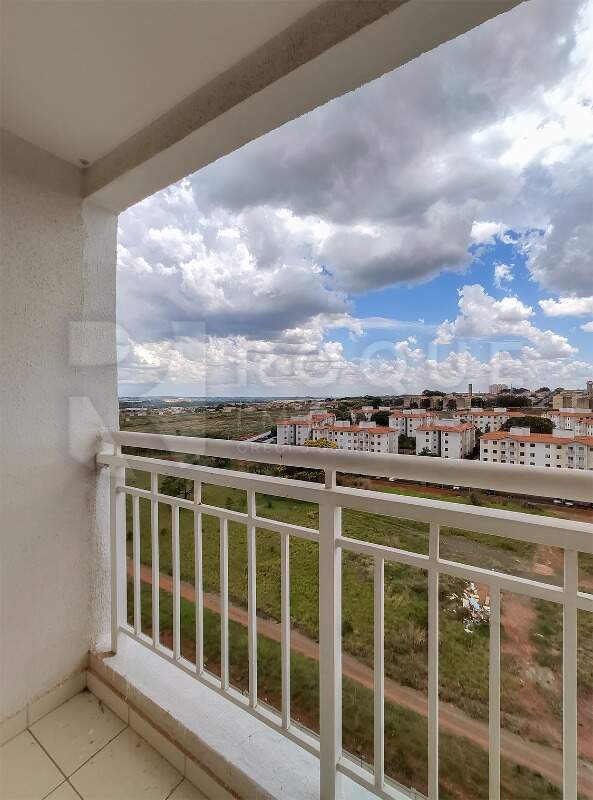 Apartamento à venda no bairro Jardim Parque Novo Mundo: Sacada 