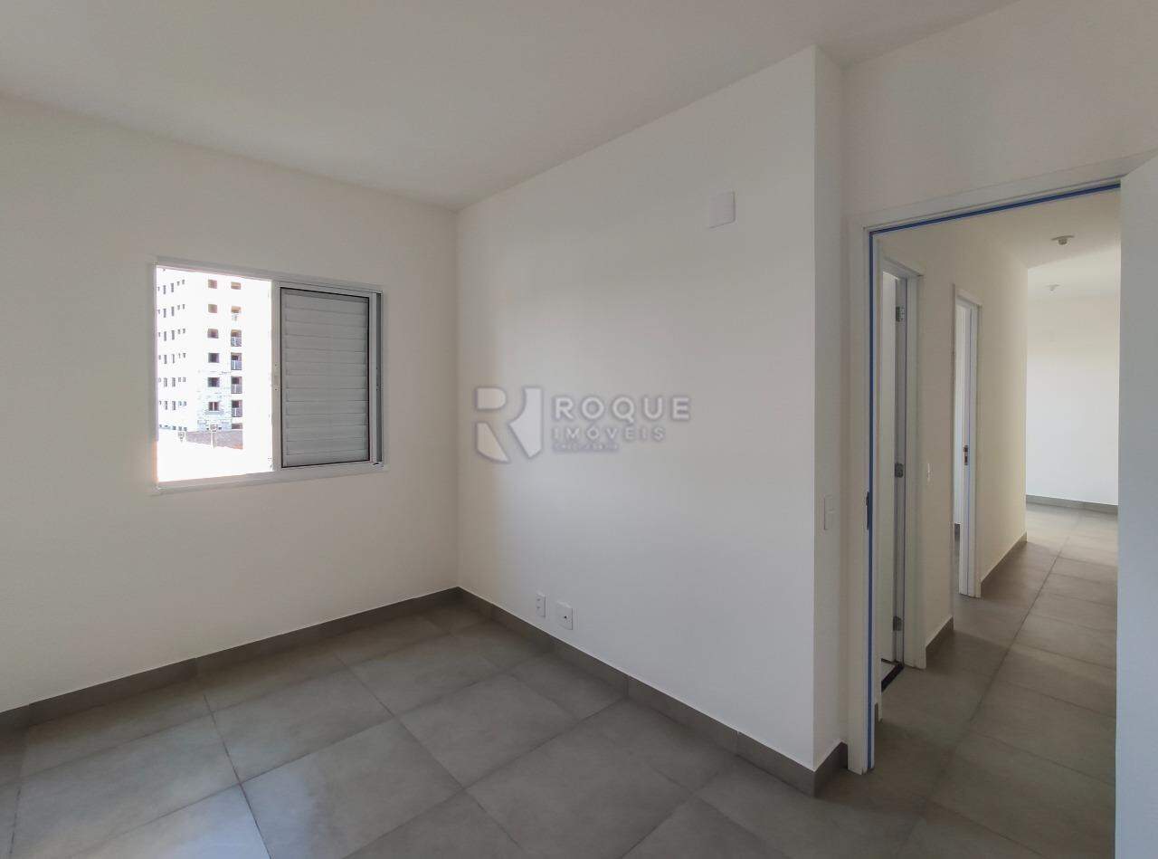 Apartamento para aluguel no bairro Jardim Santa Adélia: Dormitório 2