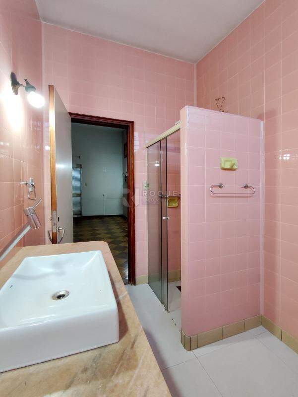 Casa Residencial à venda no bairro Centro: 
