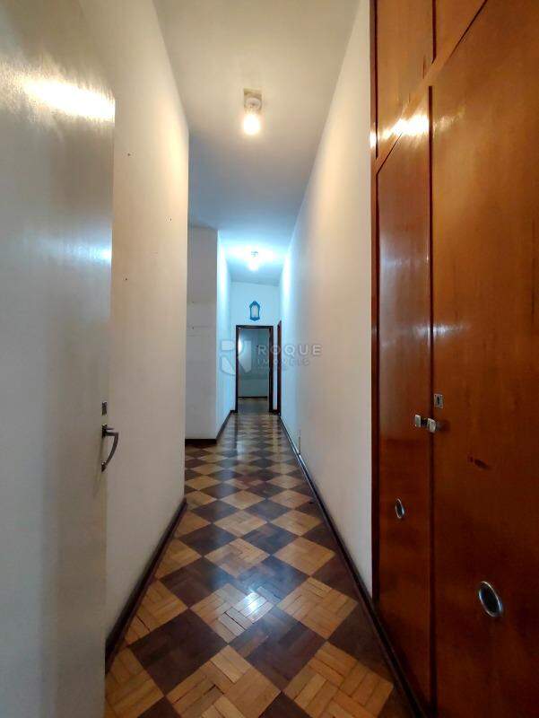 Casa Residencial à venda no bairro Centro: 