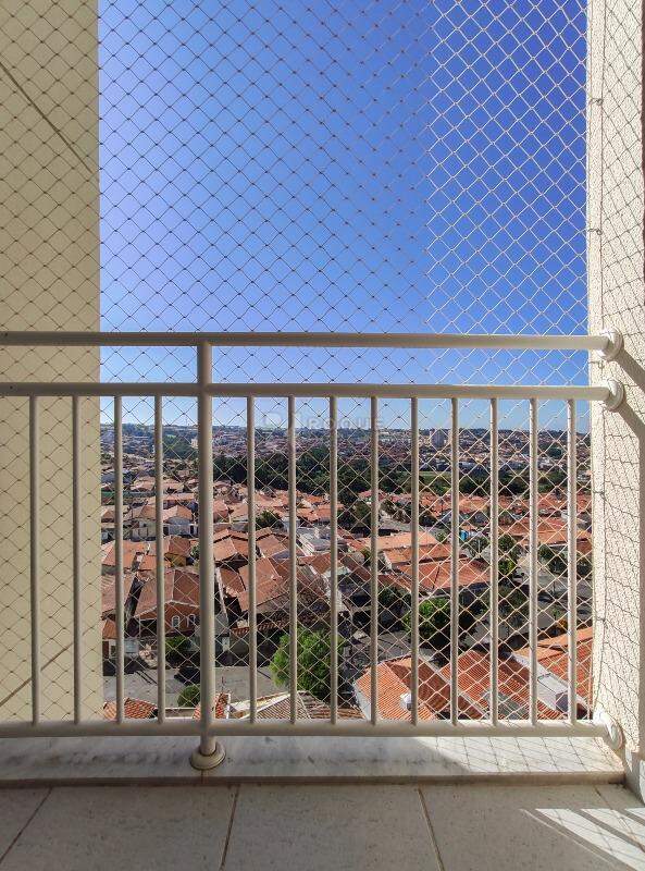 Apartamento à venda no bairro Vila Camargo: Sacada 