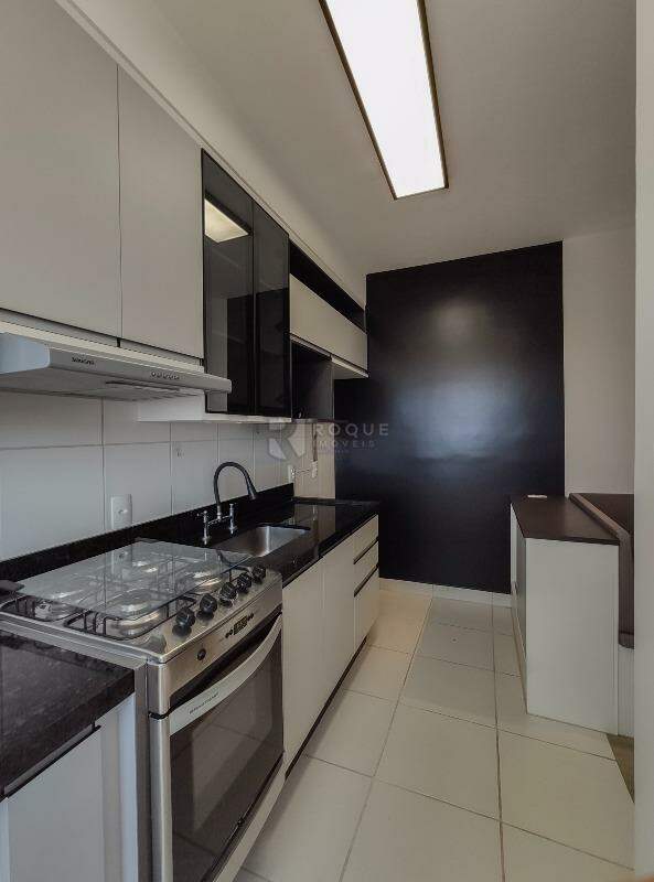 Apartamento à venda no bairro Vila Camargo: Cozinha 
