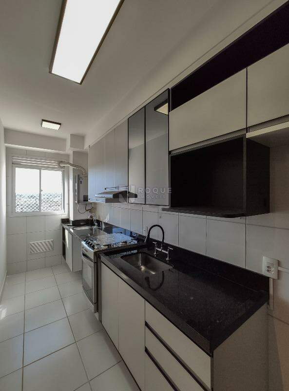 Apartamento à venda no bairro Vila Camargo: Cozinha 