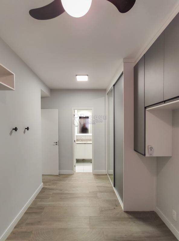 Apartamento à venda no bairro Vila Camargo: Dormitório 2 suíte