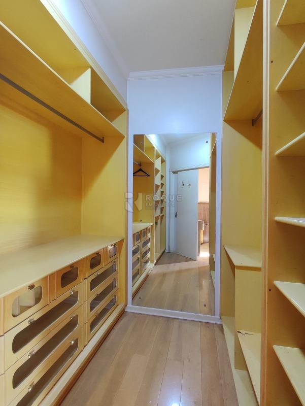 Apartamento à venda no bairro Centro: CLOSET SUÍTE MASTER