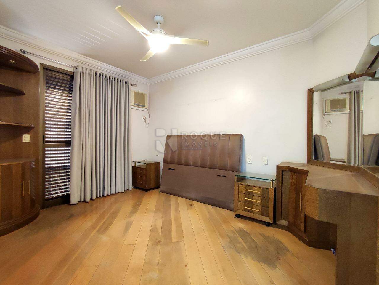 Apartamento à venda no bairro Centro: SUÍTE MASTER