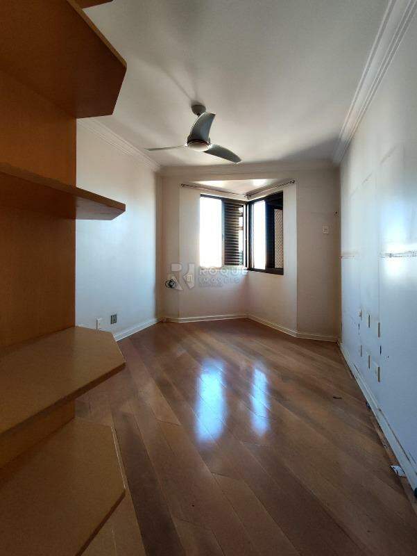 Apartamento à venda no bairro Centro: SUÍTE 2