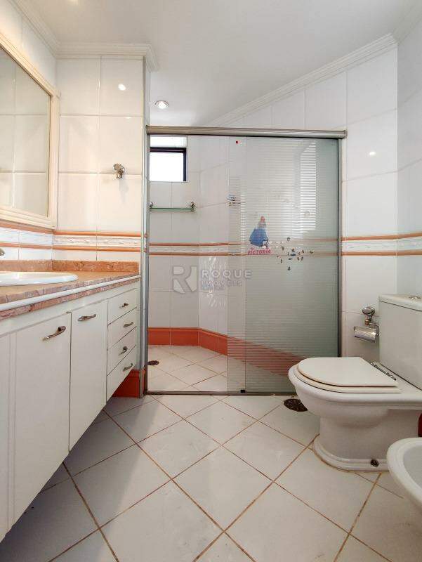 Apartamento à venda no bairro Centro: WC SUÍTE 1