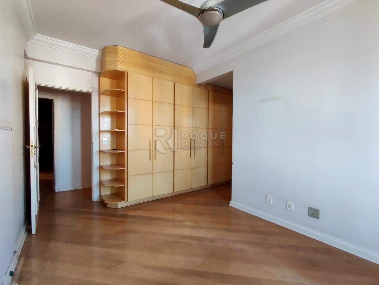 Apartamento à venda no bairro Centro: SUÍTE 2