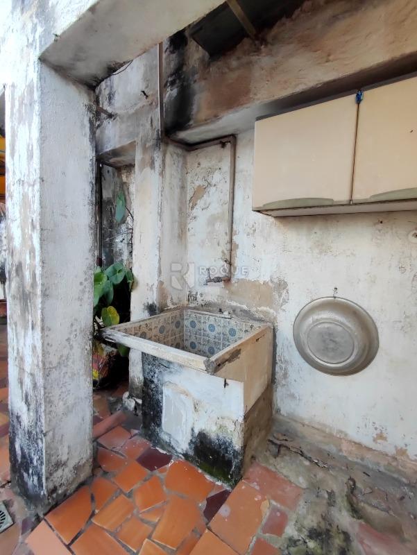 Casa Comercial à venda no bairro Centro: LAVANDERIA PISO SUPERIOR