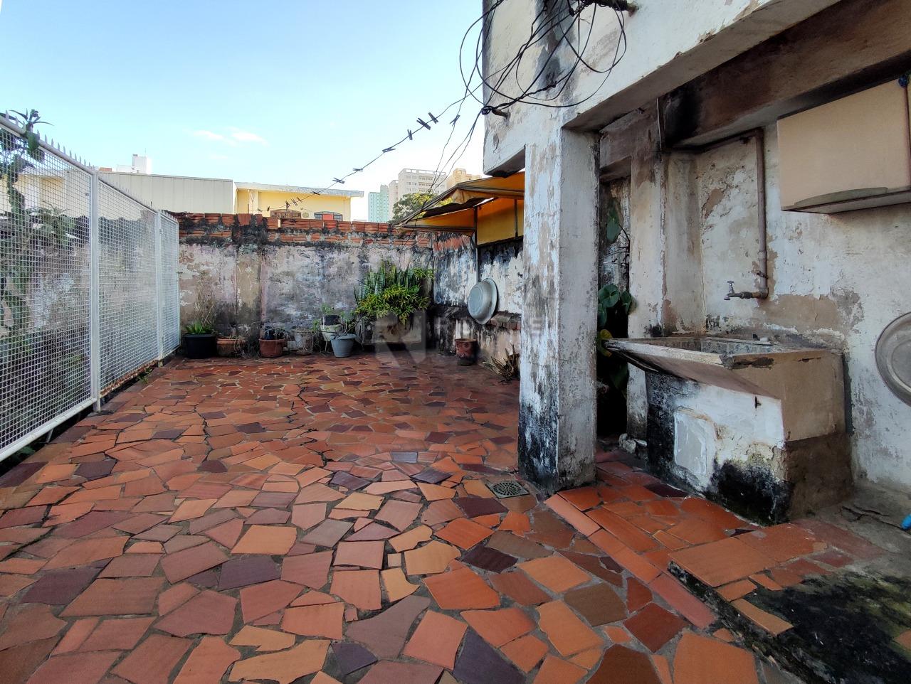 Casa Comercial à venda no bairro Centro: QUINTAL PISO SUPERIOR