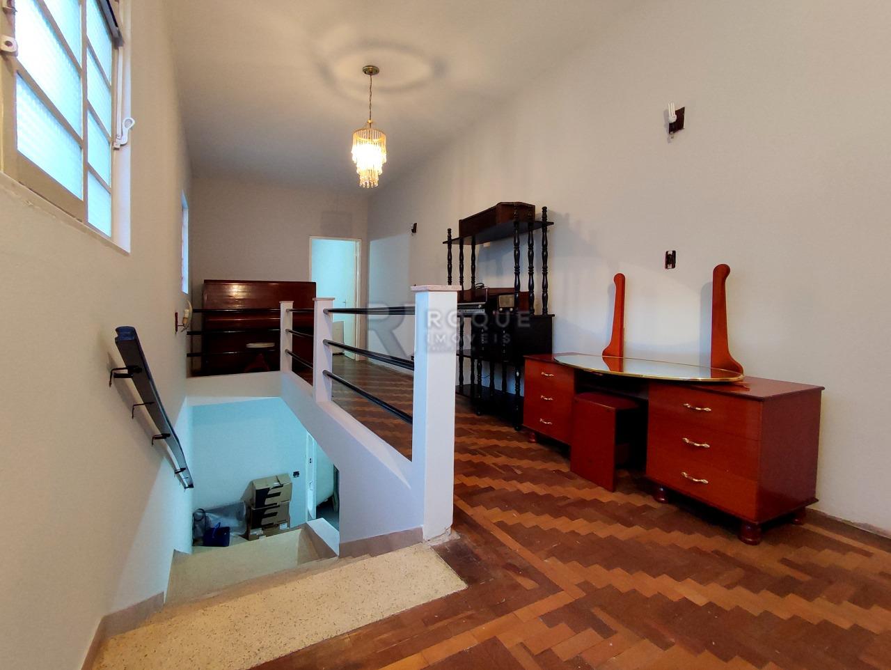 Casa Comercial à venda no bairro Centro: PISO SUPERIOR