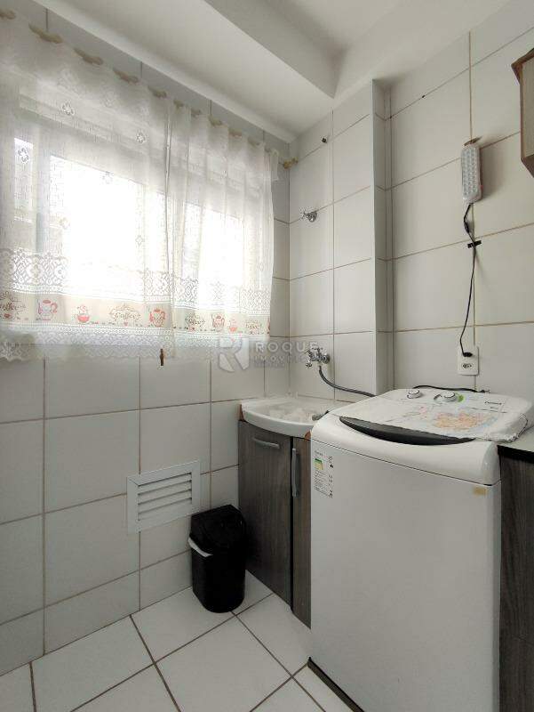 Apartamento à venda no bairro Residencial Rubi: LAVANDERIA