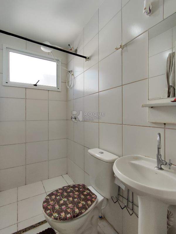 Apartamento à venda no bairro Residencial Rubi: BANHEIRO SOCIAL