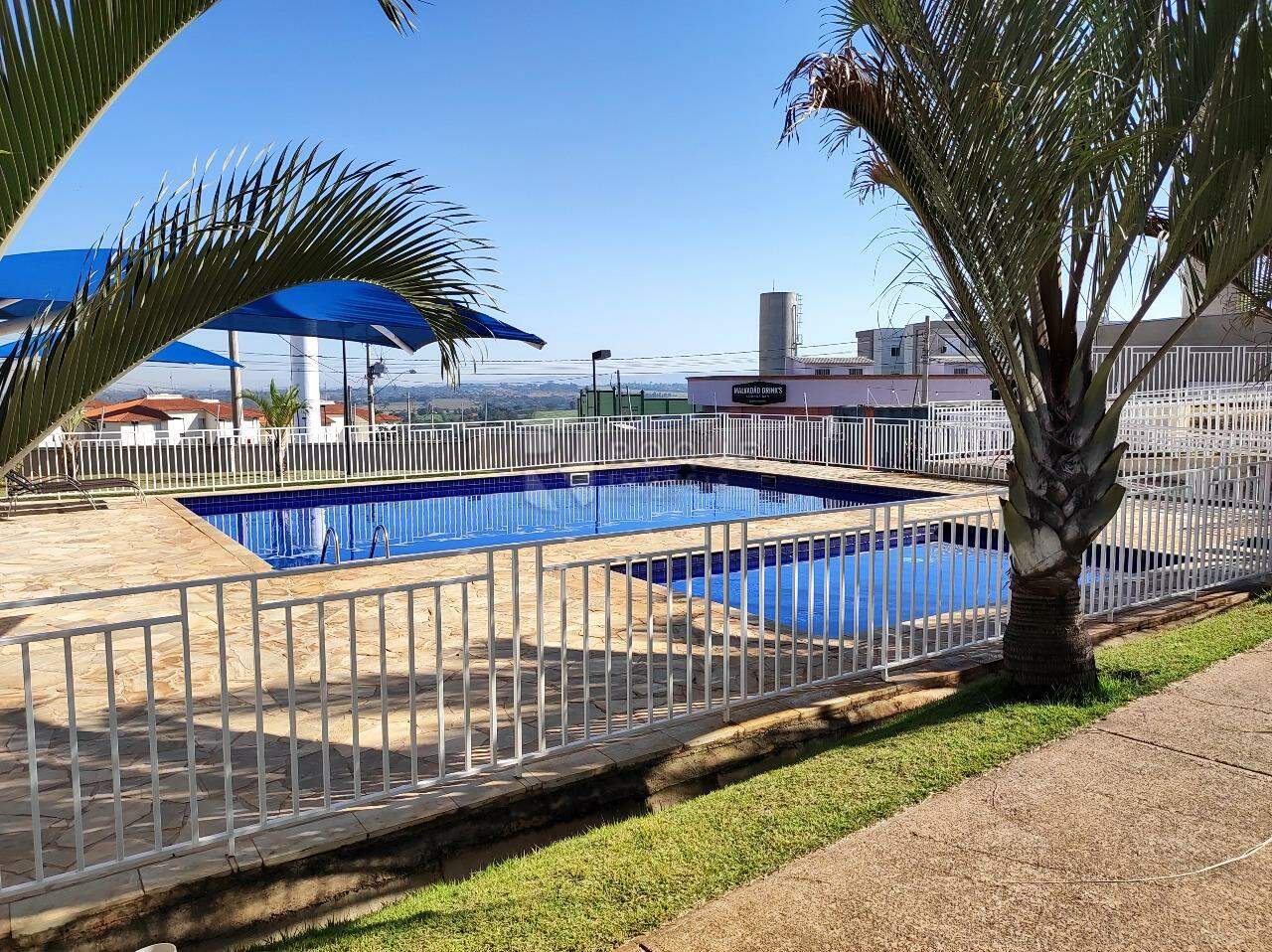 Apartamento à venda no bairro Residencial Rubi: PISCINAS
