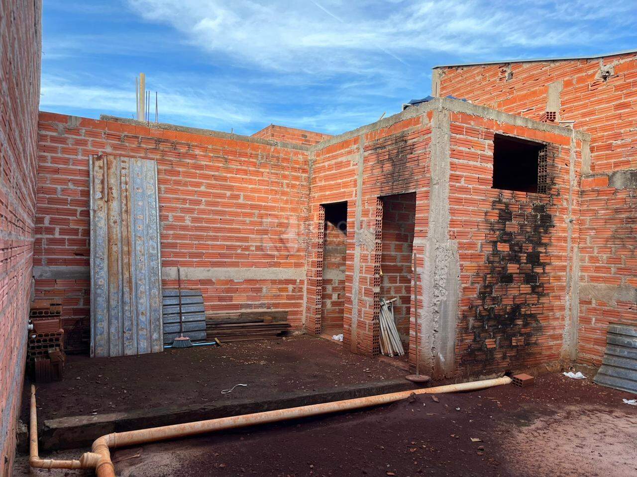 Casa Residencial à venda no bairro JARDIM DO BOSQUE: 