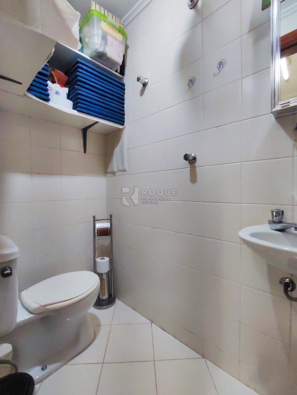 Apartamento à venda no bairro Centro: BANHEIRO SOCIAL