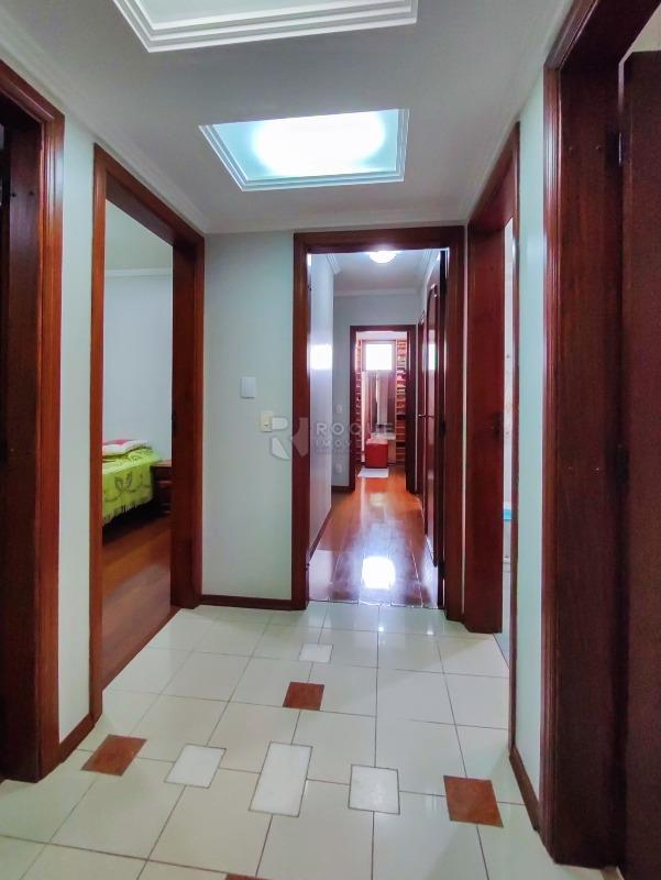Apartamento à venda no bairro Centro: CORREDOR INTERNO