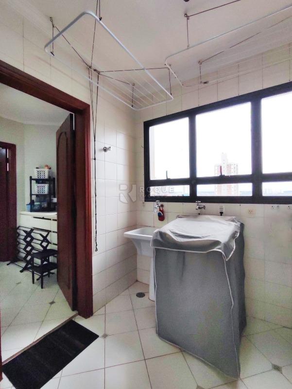Apartamento à venda no bairro Centro: LAVANDERIA