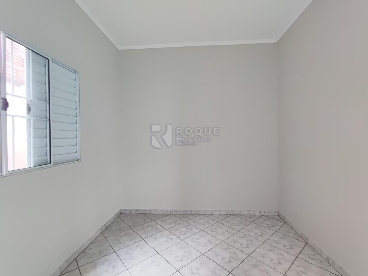 Casa Residencial para aluguel no bairro Vila Esteves: Dormitório 02