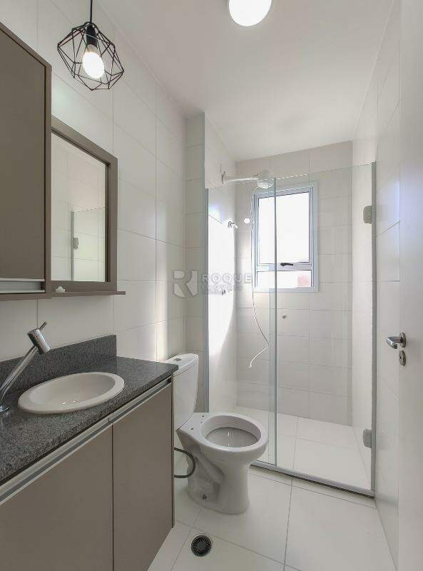 Apartamento para aluguel no bairro Jardim Senador Vergueiro: WC suíte 