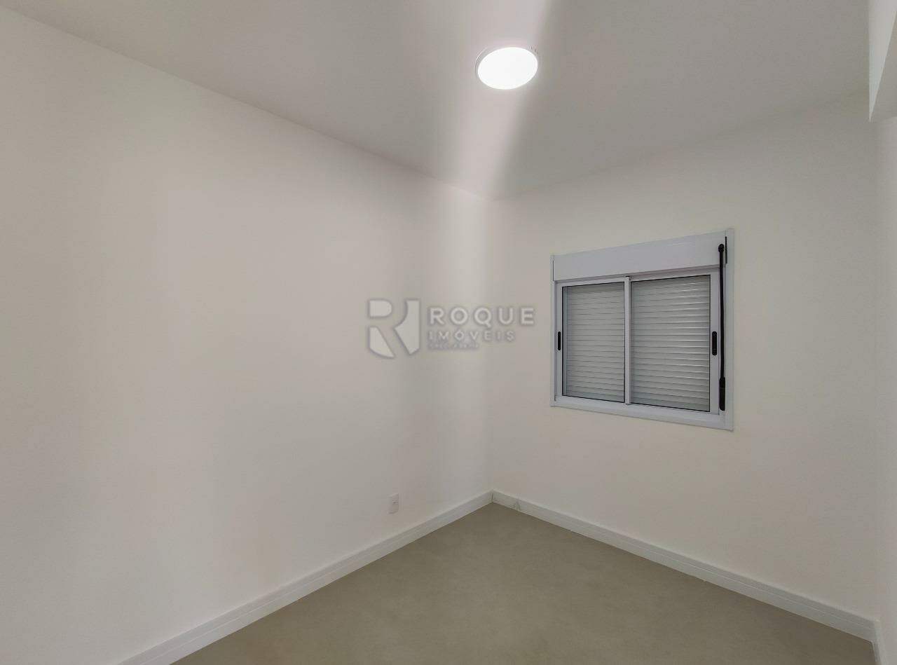 Apartamento para aluguel no bairro Jardim Senador Vergueiro: Dormitório 2 suíte 