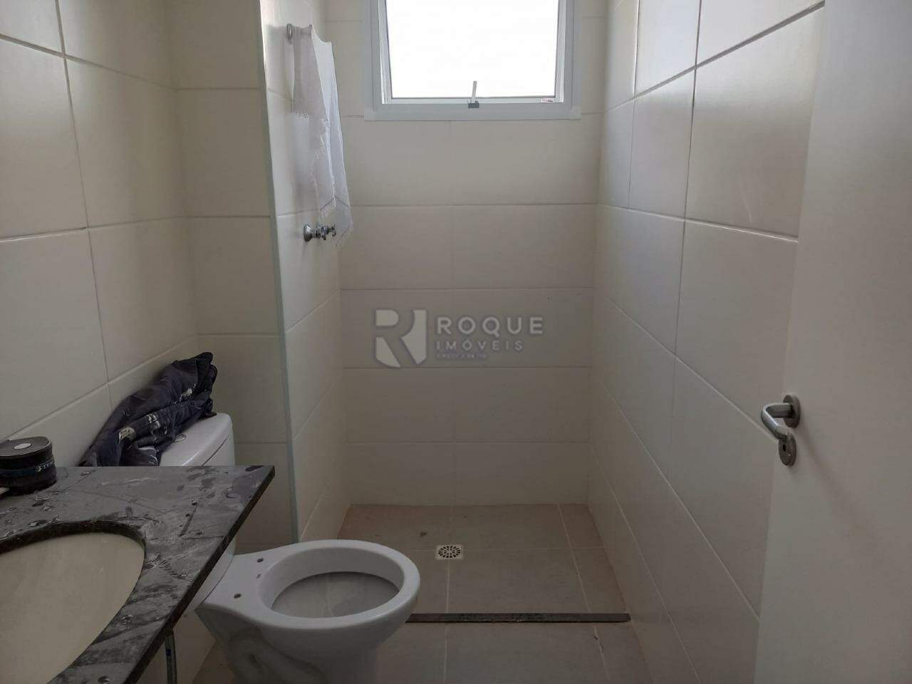 Apartamento para aluguel no bairro Jardim Santa Adélia: WC social