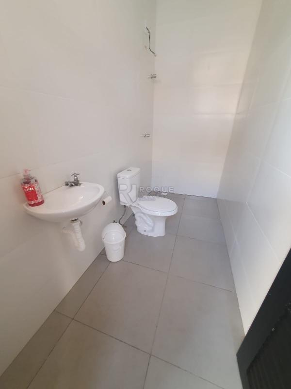 Salas/Conjuntos para aluguel no bairro Centro: WC 1 em comum