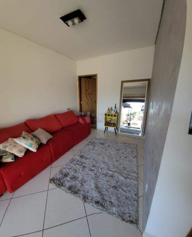 Casa Residencial à venda no bairro Jardim Residencial Alto do Flamboyant: Sala - Sobrado