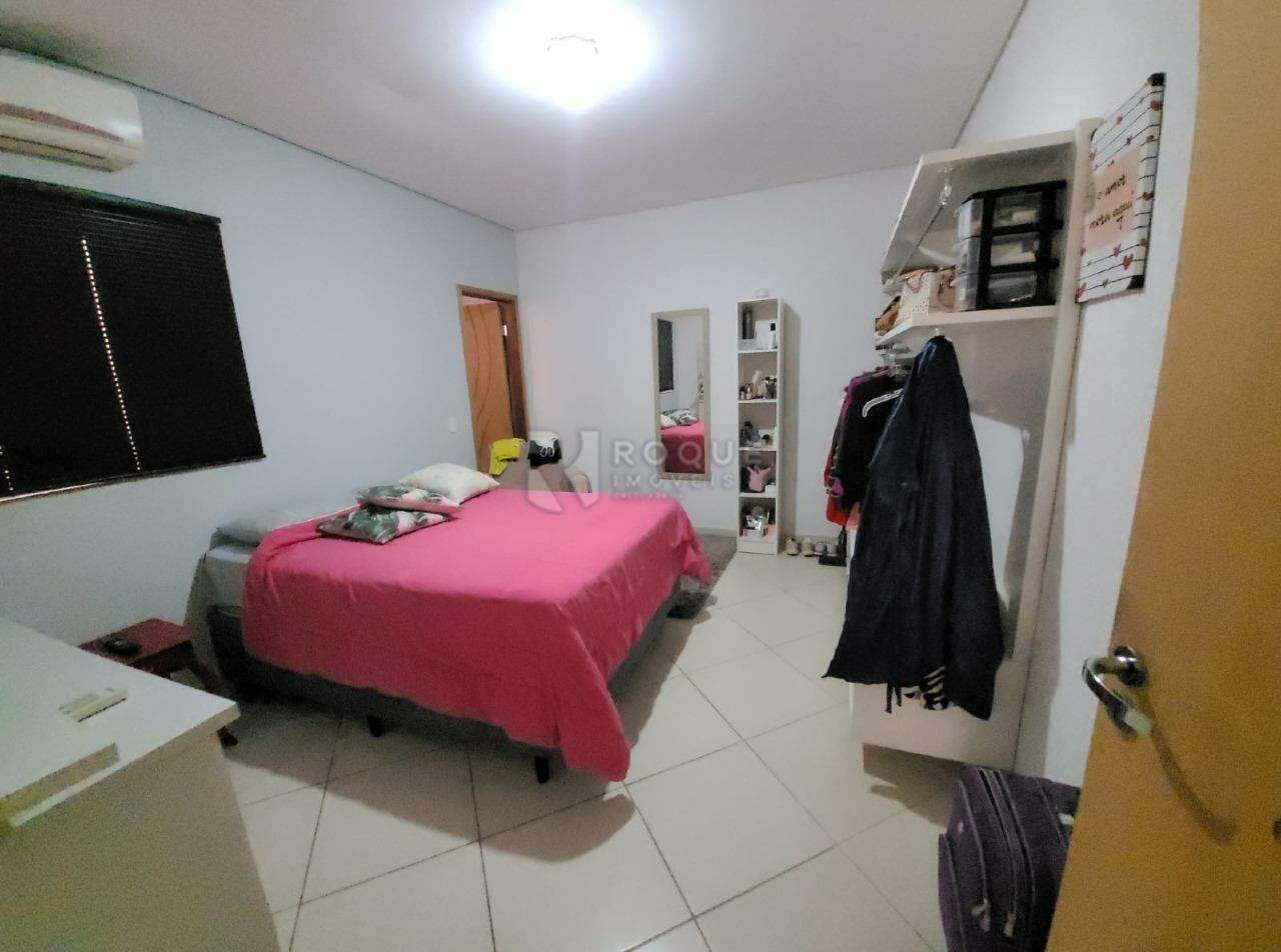 Casa Residencial à venda no bairro Jardim Residencial Alto do Flamboyant: Quarto com Suíte - Sobrado