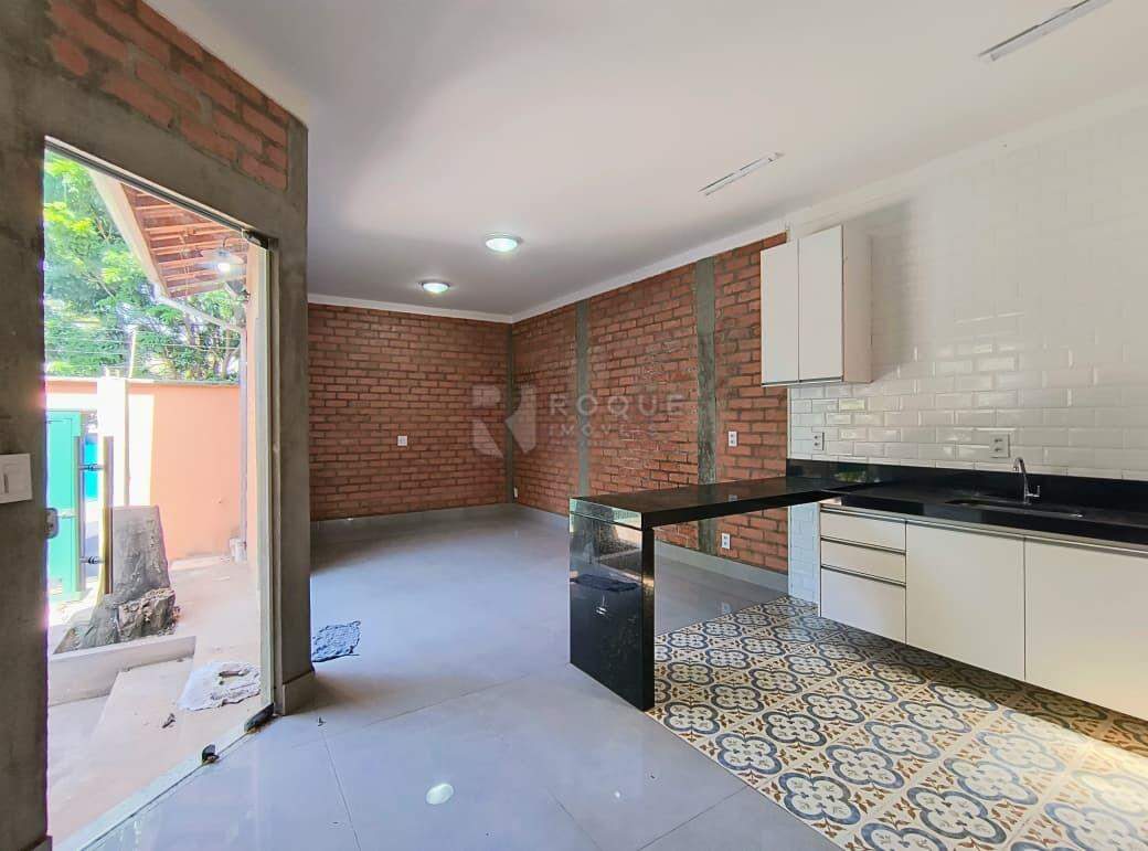 Casa em condomínio para aluguel no bairro Jardim Itapoã: Cozinha 