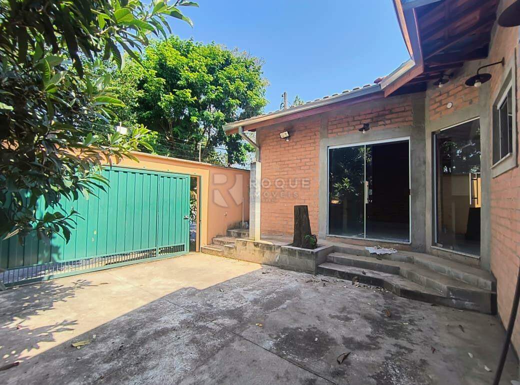 Casa em condomínio para aluguel no bairro Jardim Itapoã: Garagem