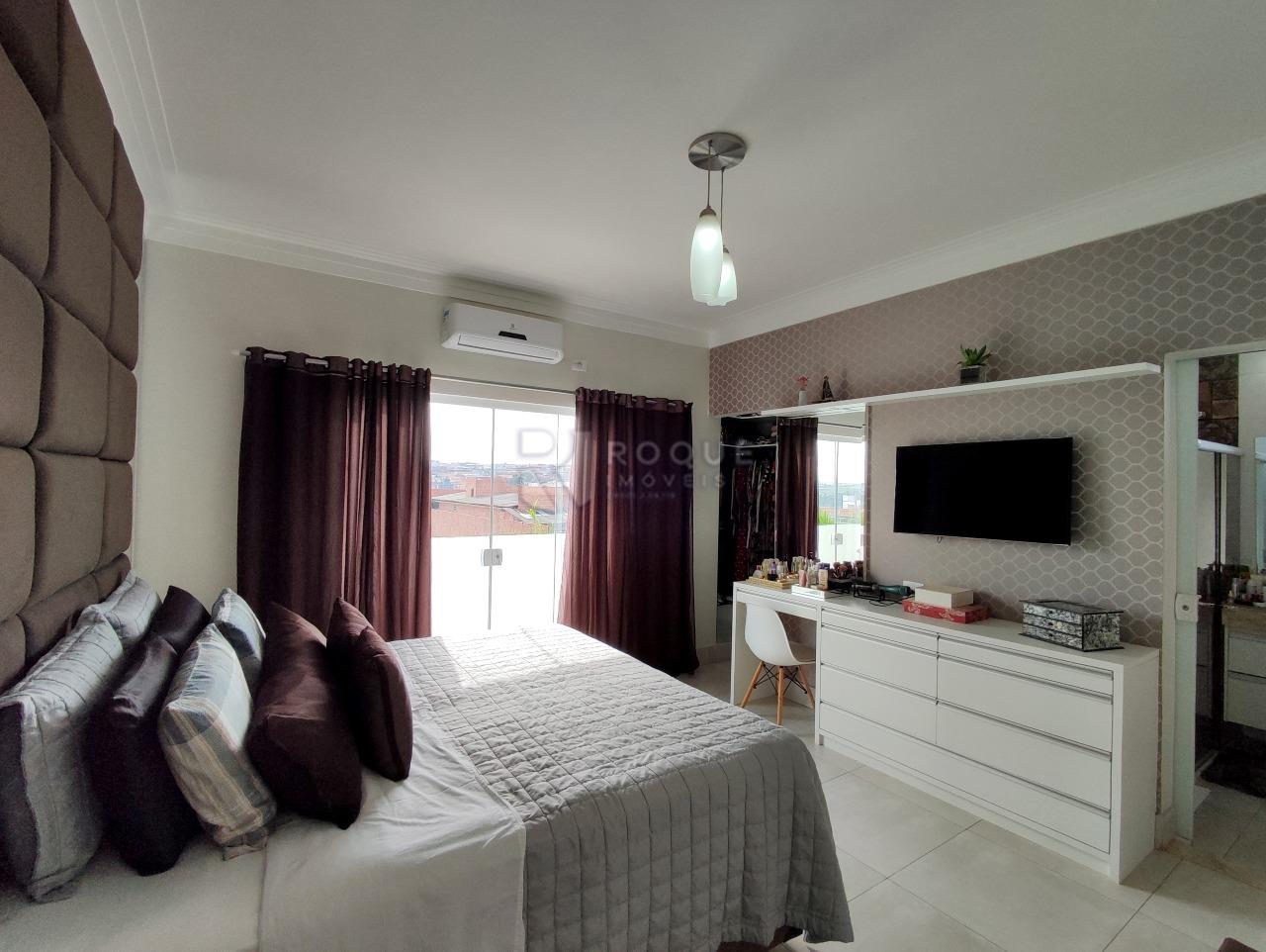 Casa Residencial à venda no bairro Jardim dos Jequitibás: SUÍTE