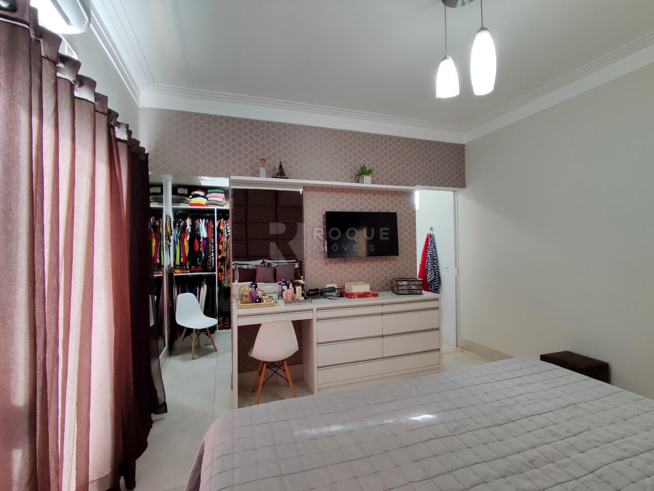 Casa Residencial à venda no bairro Jardim dos Jequitibás: SUÍTE