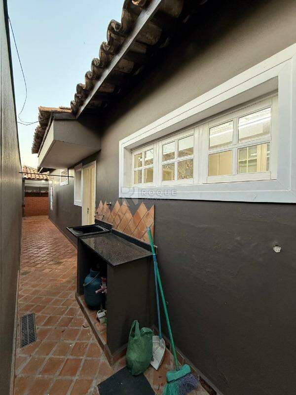 Casa em condomínio para aluguel no bairro Jardim Residencial Monsenhor Rossi: Corredor