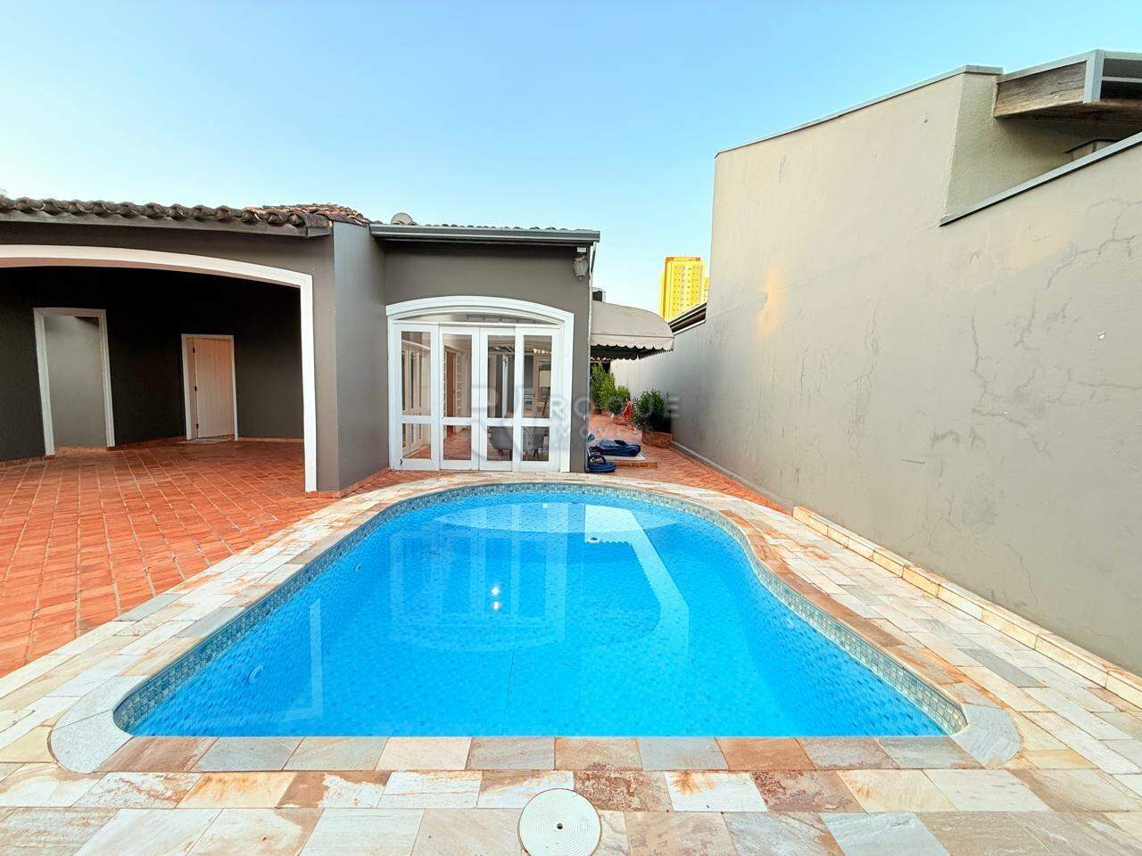 Casa em condomínio para aluguel no bairro Jardim Residencial Monsenhor Rossi: Piscina 