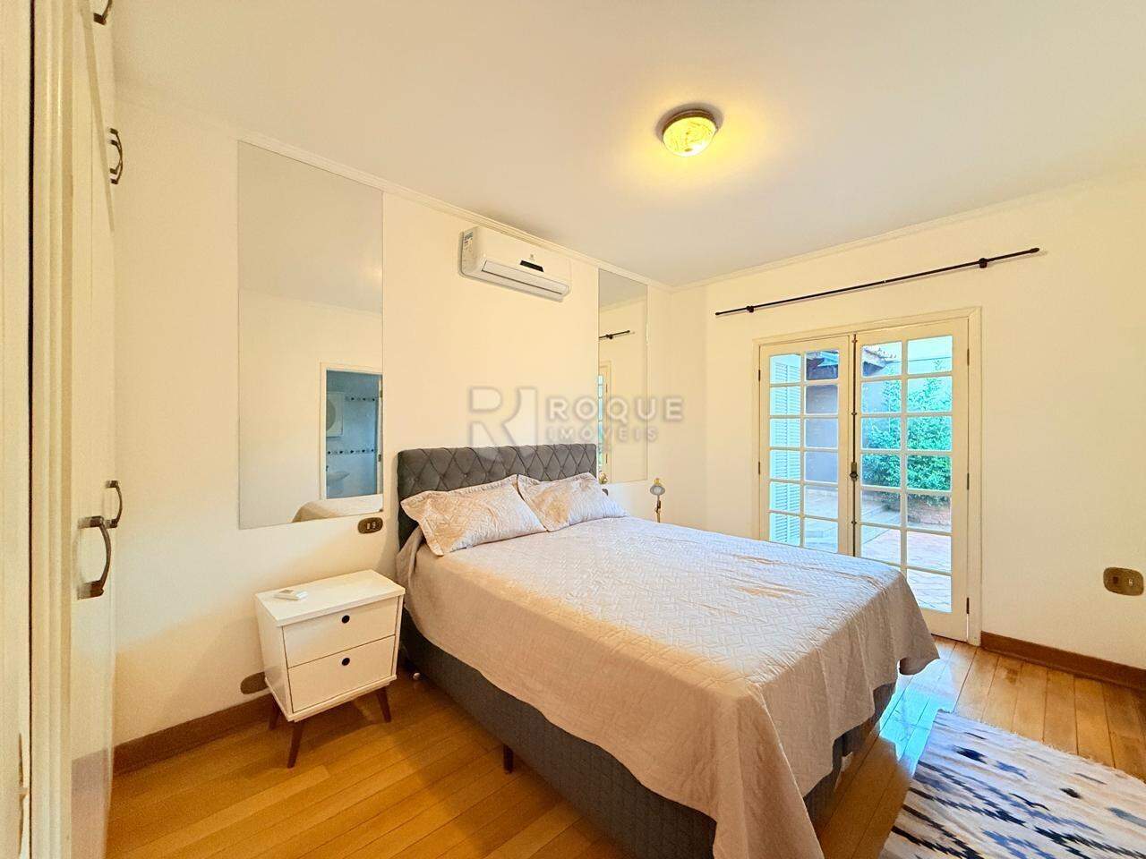 Casa em condomínio para aluguel no bairro Jardim Residencial Monsenhor Rossi: Dormitório Suíte 02
