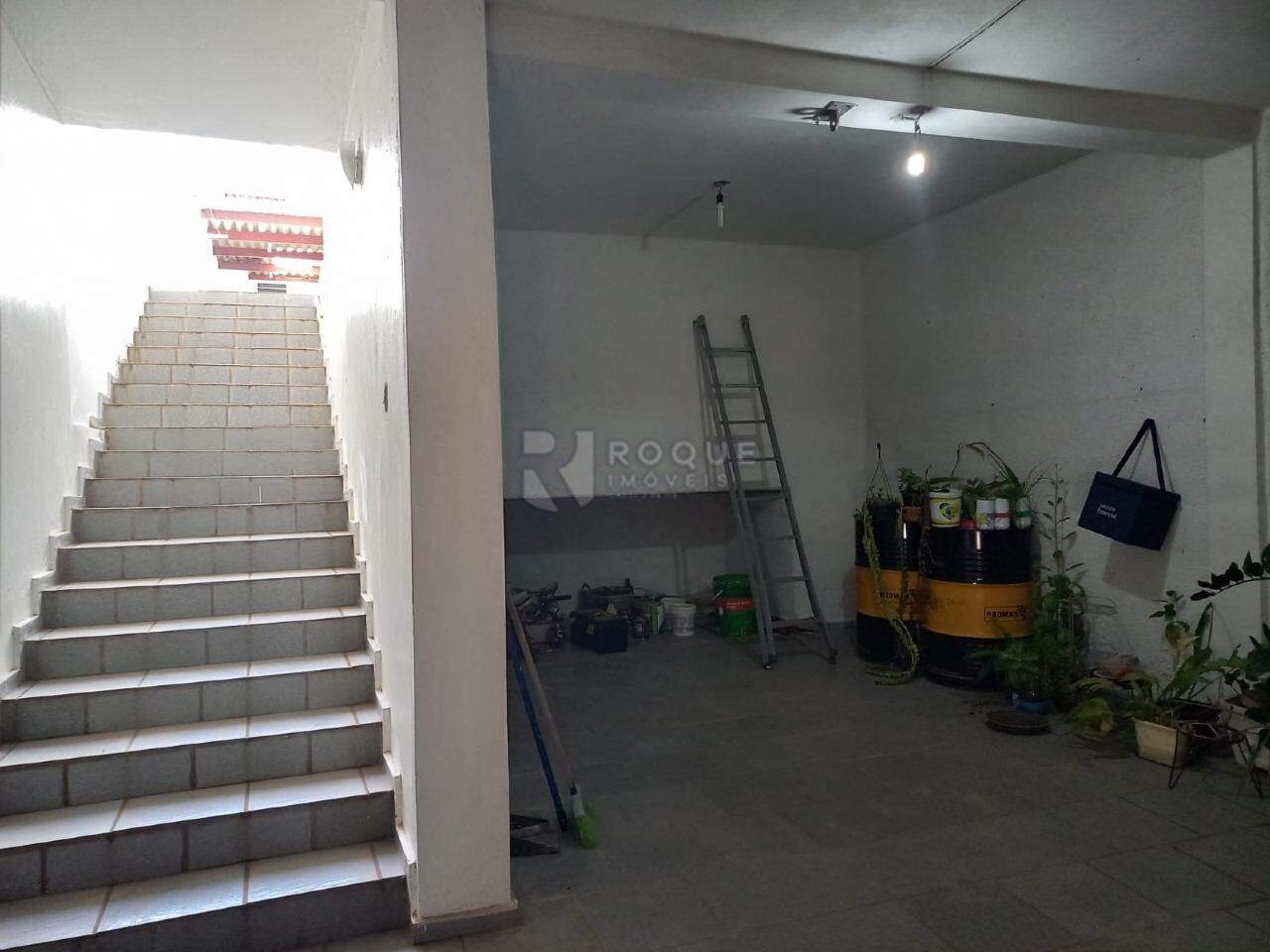 Casa Residencial para aluguel no bairro Parque Hippolyto: Garagem 