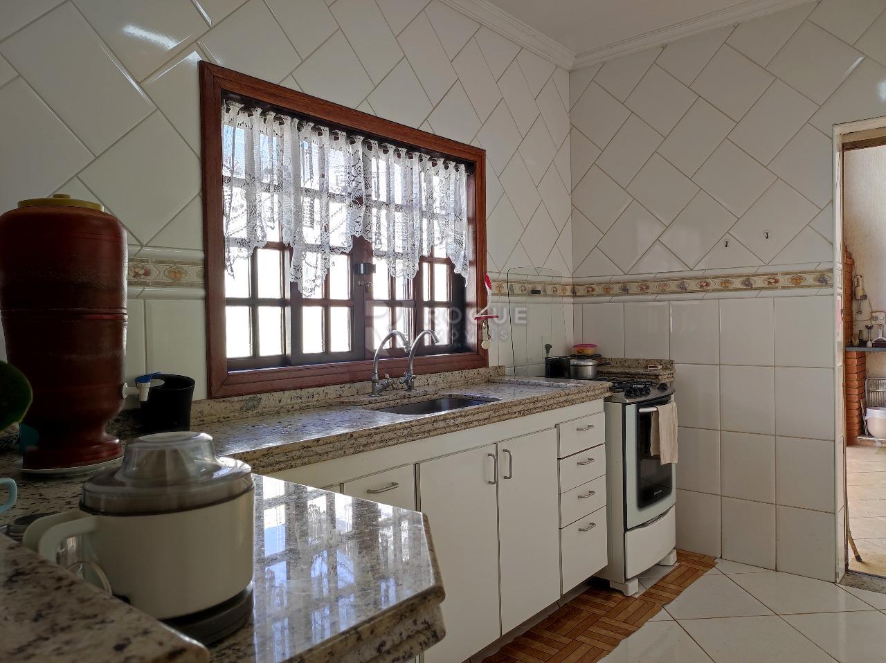 Casa Residencial à venda no bairro Vila Santa Lina: COZINHA