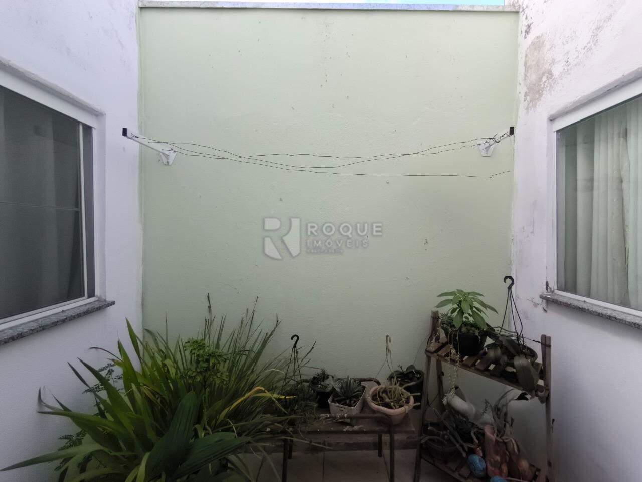Casa Residencial à venda no bairro Jardim Campo Verde I: JARDIM DE INVERNO