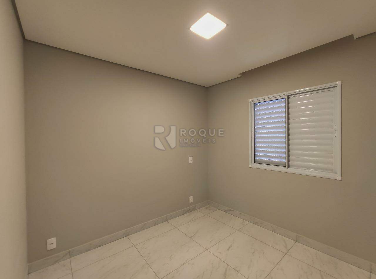 Apartamento para aluguel no bairro Jardim Santa Adélia: Dormitório 2