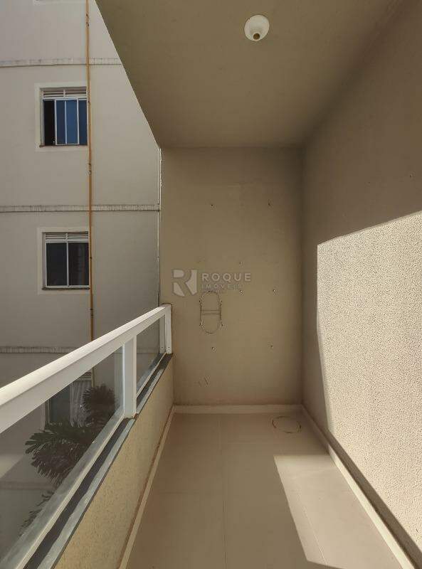 Apartamento para aluguel no bairro Graminha: Sacada 
