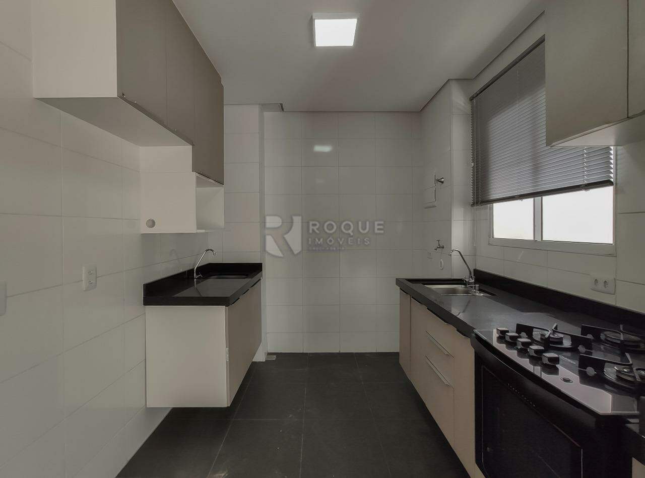Apartamento para aluguel no bairro Graminha: Cozinha 